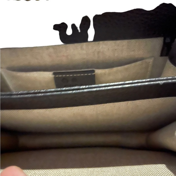 Gucci Interlocking GG crossbody bag w/ chain - Picture 3 of 8